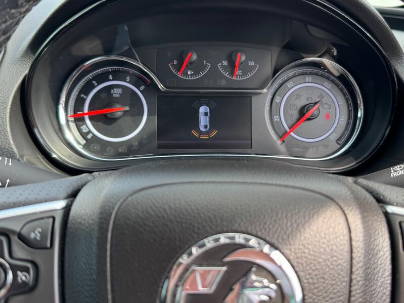 VAUXHALL INSIGNIA