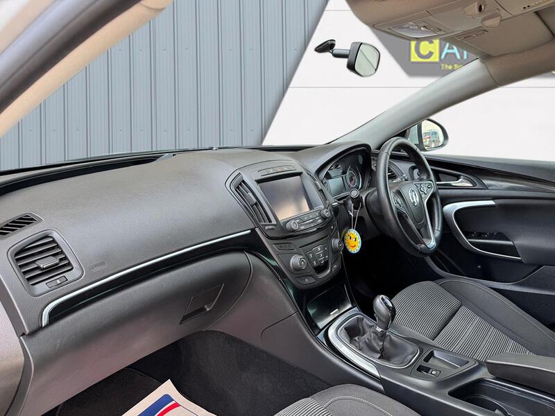 VAUXHALL INSIGNIA