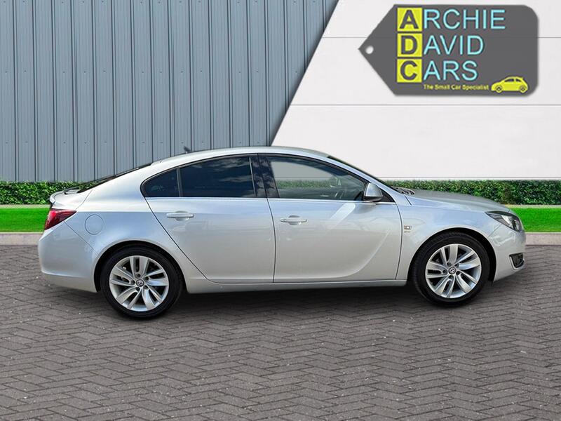 VAUXHALL INSIGNIA