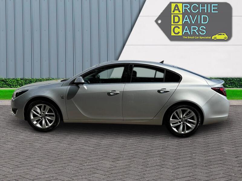 VAUXHALL INSIGNIA