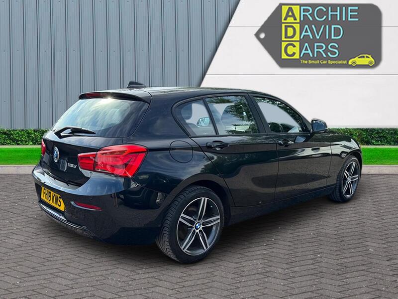 BMW 1 SERIES