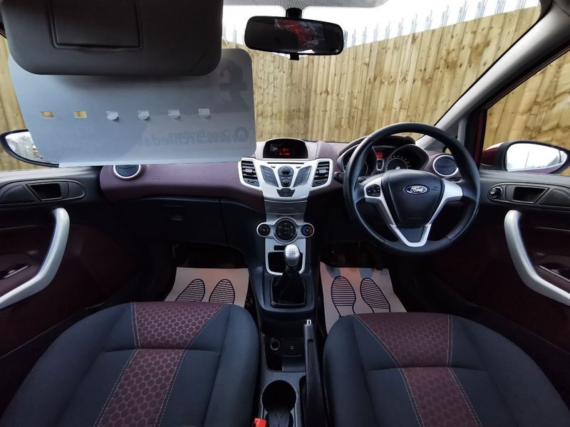FORD FIESTA